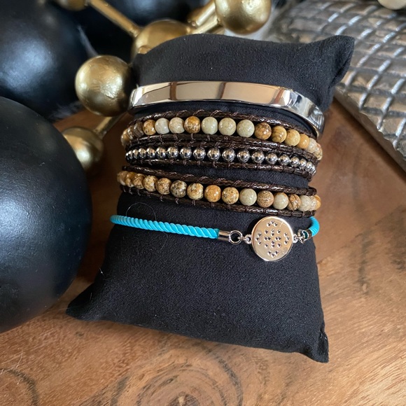 Rustic Cuff Box Set - Picture 4 of 4